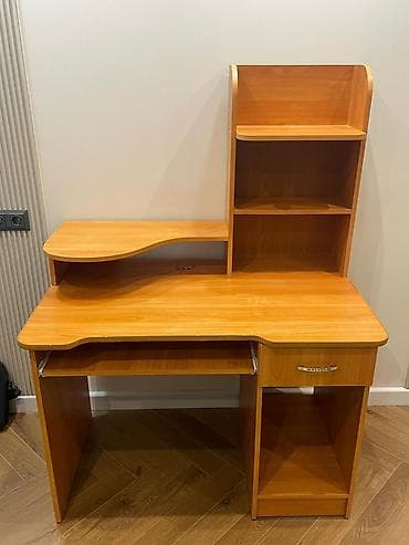 Офисная мебель: Компьютерный стол, С полками — 1