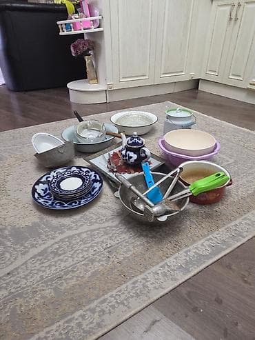 Посуда: Набор кухонной утвари и посуды (сборный комплект) Состав: - — 2