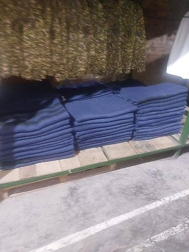 вязаное одеяло на выписку: Одеяла синие с 3 черными полосками 70% шерстью б/у не новые без — 1