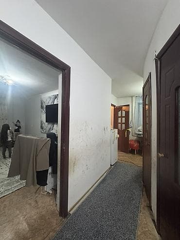 квартира в асанбай: 2 комнаты, 45 м², 1 этаж, Старый ремонт — 4