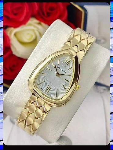 запястье: Женские часы BVLGARI Serpenti - Форма корпуса: фирменная — 1