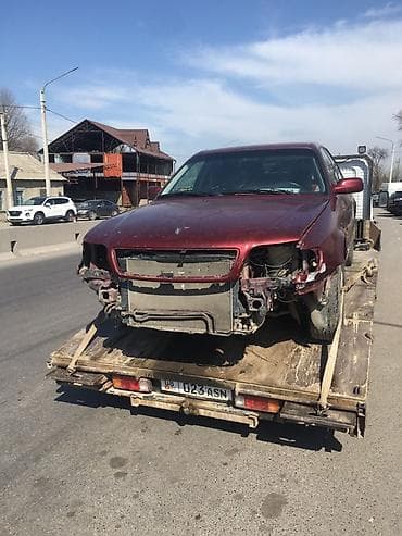 будка авто: Audi 100: 1991 г., 2.8 л, Бензин, Седан — 2