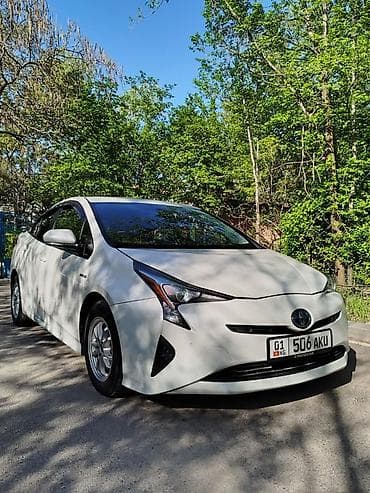 Toyota Prius: 2017 г., 1.8 л, Вариатор, Гибрид, Хэтчбэк — 3