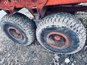 Транспорт: Продаю прицепной навозоразбрасыватель в отличном состоянии прт7 с — 6
