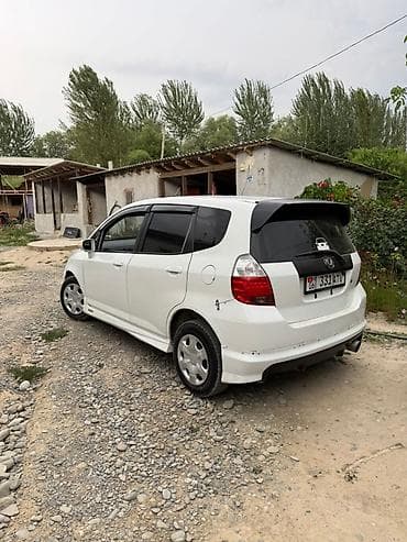 Honda Fit: 2002 г., Автомат, Бензин, Хэтчбэк at lalafo.kg Honda Fit: 2002 г., Автомат, Бензин, Хэтчбэк