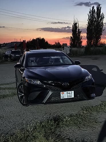 Toyota Camry: 2021 г., 2.5 л, Автомат, Бензин, Седан — 4