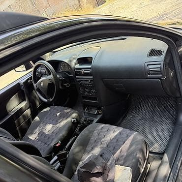 пресс для авто: Opel Astra: 2002 г., 1.6 л, Механика, Бензин, Универсал — 3