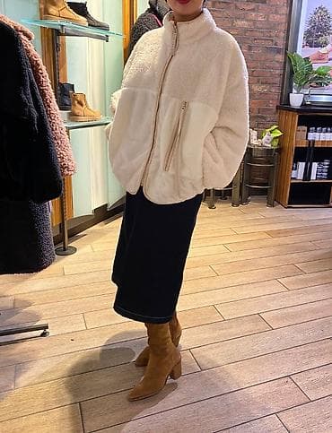 under armor: Женская куртка UGG Marlene Sherpa II — 3