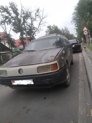 Volkswagen Passat: 1993 г., 1.8 л, Механика, Бензин, Универсал