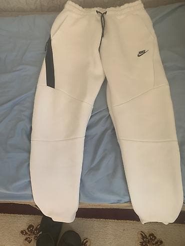 штаны карго: Спортивные штаны Nike, белые. - Материал: плотный трикотаж/футер с — 1