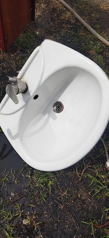 три уголник: Раковина для ванной, Особенности: Глянцевое, Овальная форма, Материал: Керамика — 3