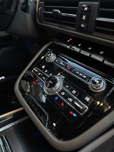 машина на исыкуль: Lincoln : 2020 г., 2 л, Автомат, Бензин, Внедорожник — 8