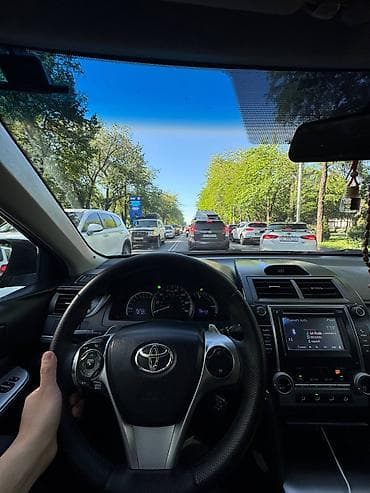 corolla 2016: Toyota Camry: 2012 г., 2.5 л, Автомат, Седан — 7