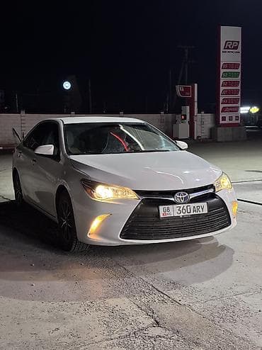 Toyota Camry: 2017 г., 2.5 л, Вариатор, Гибрид, Седан