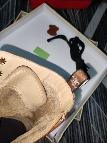 фирменный сапоги: Срочно продаю!нужны деньги! Ботинки демисезонные натуральная кожа — 6