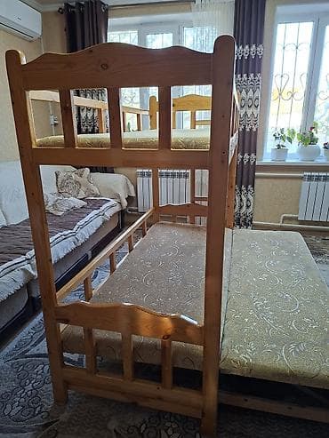 подушка из синтепона: Двухъярусная кровать из натурального дерева. - Материал: массив — 7