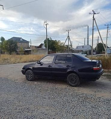 Унаа сатуу: Volkswagen Vento: 1996 г., 1.8 л, Кол менен иштөөчү, Бензин, Седан — 5