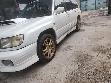 Subaru Forester: 2000 г., Кроссовер