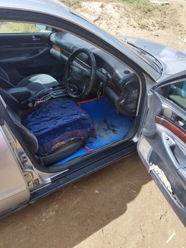 домкрат на ауди: Audi A4: 1996 г., 2.6 л, Автомат, Бензиновая, Седан — 10