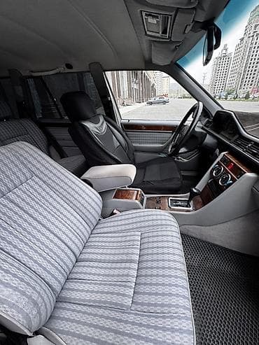 мотор морнинг: Mercedes-Benz E-Class: 1992 г., 2.3 л, Автомат, Бензин, Универсал — 7