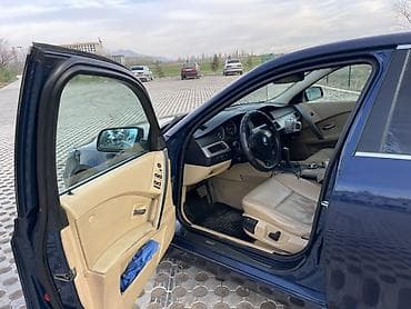 space runer: BMW 5 series: 2004 г., Седан — 8