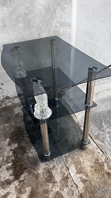 стол дачный деревянный: Журнальный/ТВ-столик из тонированного стекла с металлическими опорами — 3
