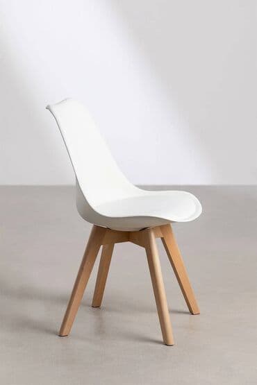 продаю гирлянды: Стул для кухни, Б/у, Пластик, цвет - Белый — 2