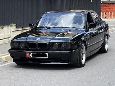 BMW 5 series: 1994 г., 4.4 л, Механика, Бензин