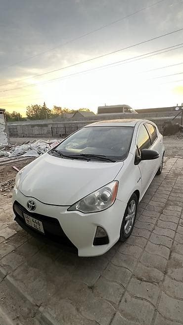 тойота приус с: Toyota Prius C: 2013 г., Вариатор, Гибрид, Хэтчбэк — 1