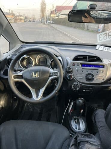 квадроциклы в бишкеке цены: Honda Fit: 2008 г., 1.5 л, Автомат, Бензин, Хэтчбэк — 7