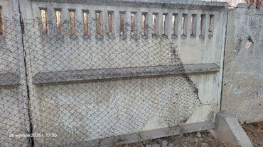 сдается дом в аренду: Огороженная территория с капитальным забором и хозяйственными — 4