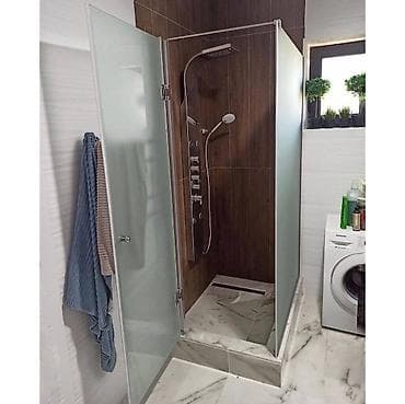 bed: Угловая душевая перегородка с матовым стеклом - обязательный элемент — 2