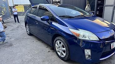 Toyota Prius: 2011 г., 1.8 л, Робот, Гибрид, Хэтчбэк