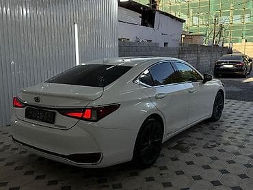 2 8: Lexus ES: 2020 г., 2.5 л, Автомат, Гибрид, Седан — 4