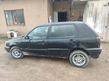 tayota vitz: Volkswagen Golf: 1992 г., Механика, Хэтчбэк — 4