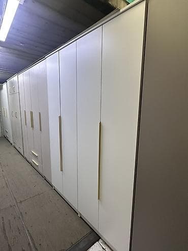 Эмерек: Шифоньерлер, кийидер үчүн шкафтар, Түз — 4