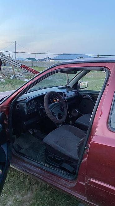 transporter multivan: Volkswagen Vento: 1995 г., 1.8 л, Ручные, Бензин, Седан — 5