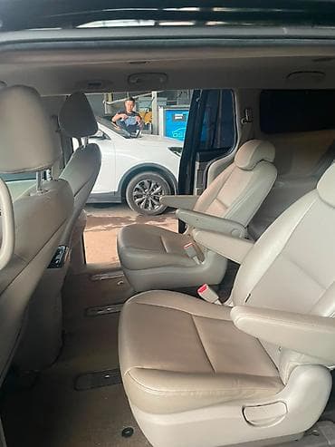 2019: Kia Carnival: 2019 г., 2.2 л, Автомат, Дизель, Минивэн — 10
