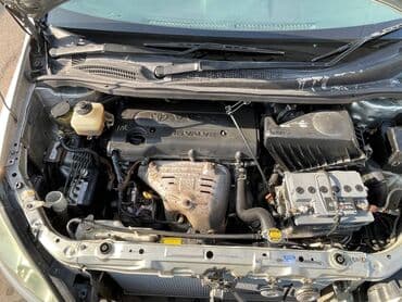 экономичные авто: Toyota Ipsum: 2002 г., 2.4 л, Автомат, Бензиновая, Универсал — 9