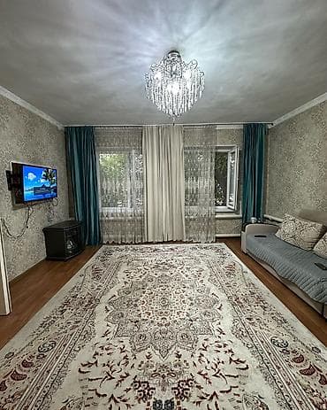 Үйлөр: ✨ Продаётся дом в с. Сокулук ✨ 🏡 Характеристики: • Участок - 7 соток — 7