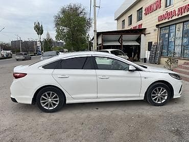 Hyundai Sonata: 2018 г., 2 л, Автомат, Газ, Седан — 4