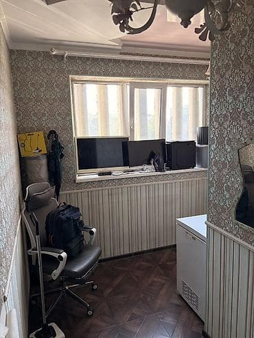 бишкек масковиский район: 5 и более комнат, 100 м², 106 серия, 3 этаж, Евроремонт — 4