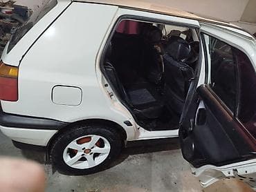 вмв 5: Volkswagen Golf: 1992 г., 1.6 л, Механика, Бензин, Хэтчбэк — 7