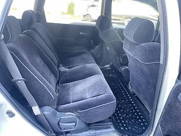 honda strim: Honda Shuttle: 2002 г., 2.3 л, Вариатор, Газ, Универсал — 8