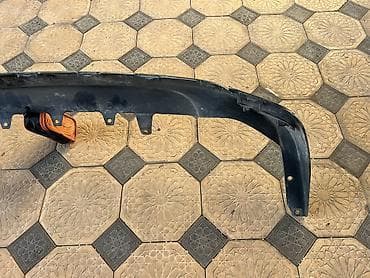 Автокосметика: Накладка на бампер Toyota, Б/у, Оригинал — 9