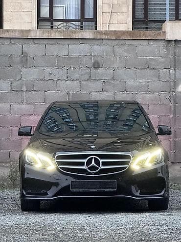 клас трактор: Mercedes-Benz E-Class: 2015 г., 3.5 л, Автомат, Бензин, Седан — 1