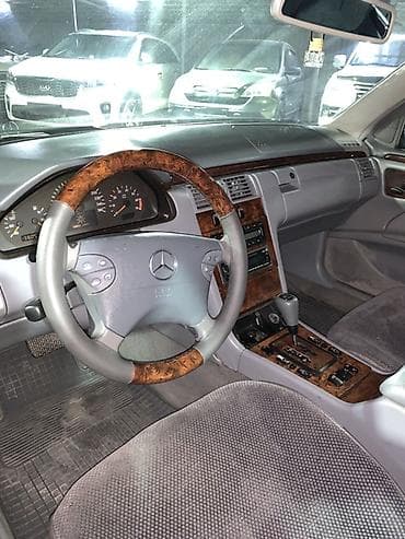 e53 4 8: Mercedes-Benz E-Class: 1999 г., 3.2 л, Автомат, Бензин, Седан — 4