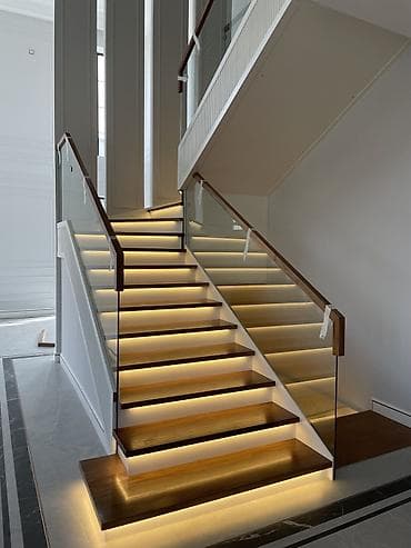 диван прямой: Деревянная лестница Для дома, Бесплатная доставка, Вид дерева: Лиственница, Форма лестницы: Прямая, Стиль: Лофт — 1