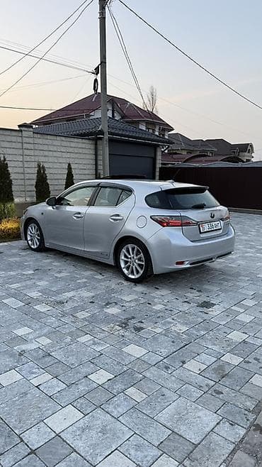 гибрит авто: Lexus CT: 2011 г., 1.8 л, Автомат, Гибрид, Хэтчбэк — 10