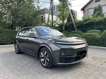 li: Lixiang L7: 2023 г., 1.5 л, Автомат, Электромобиль, Внедорожник — 3